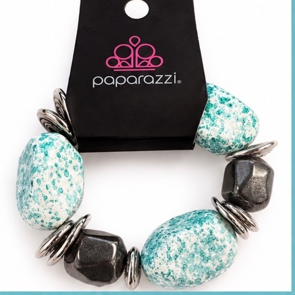 Paparazzi Turquoise Speckled Bracelet Stone Metallic Bead Stretch